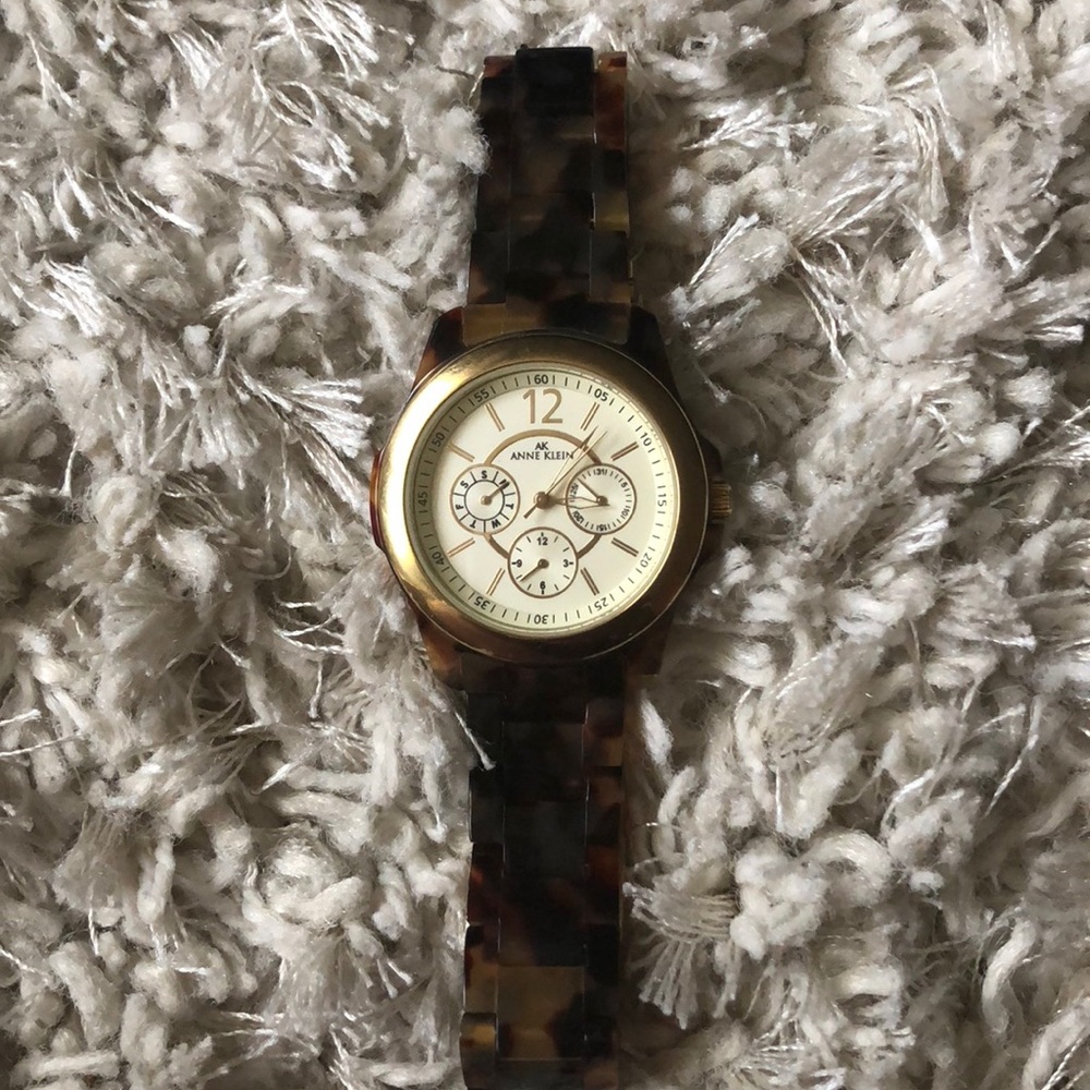 Anne Klein